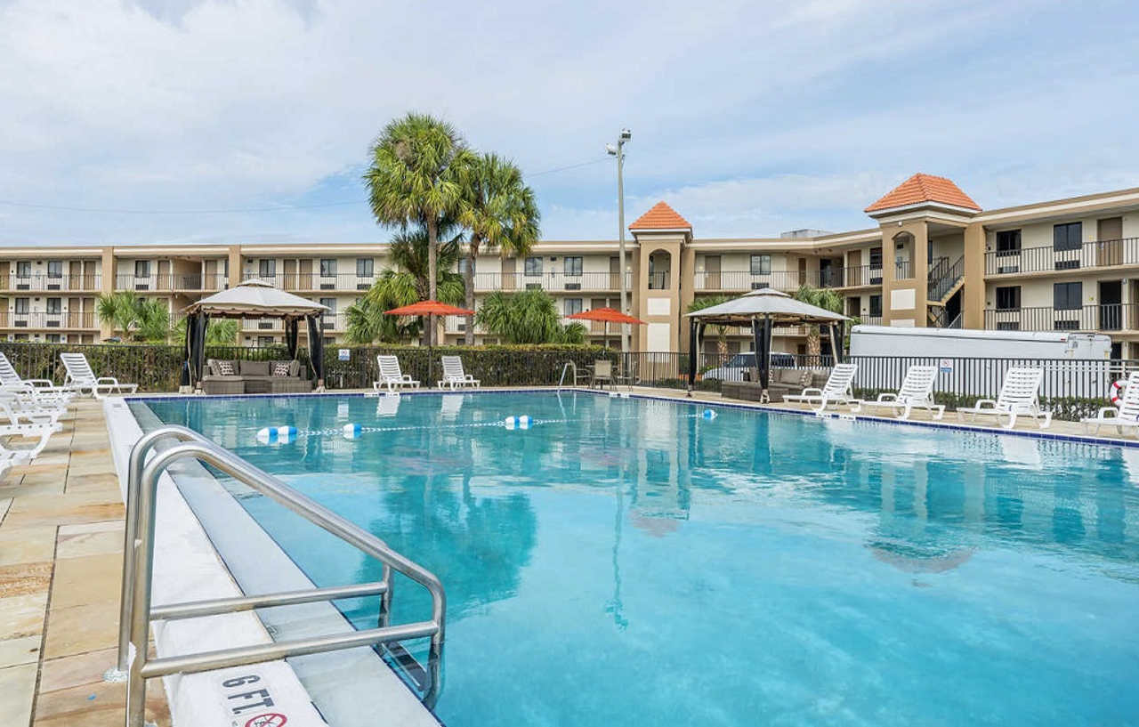 Quality Inn & Suites Kissimmee By The Lake Four Corners Exterior photo